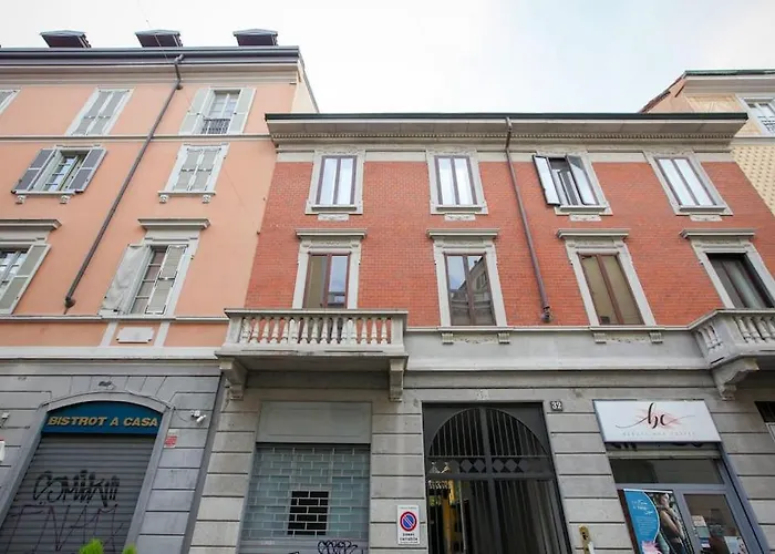 Hacca Collection- Navigli&Bocconi-Centro-Porta Romana